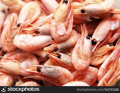 Ready-to-eat unpeeled prawns close up full image