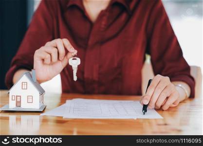 Real estate broker residential house rent listing contract. Offer of purchase house, rental of Real Estate. Giving, offering, demonstration, handing house keys.