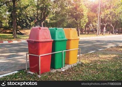 recycle bin at park for cleaning