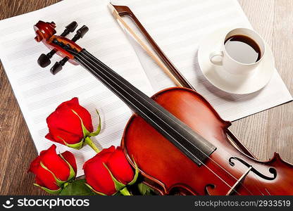 Red roses and a violin