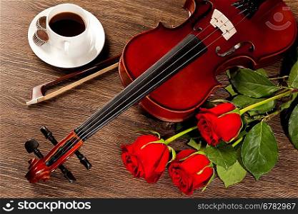 Red roses and a violin