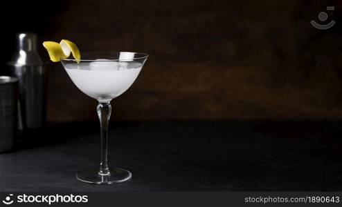 refreshing cocktail glass ready be served . Resolution and high quality beautiful photo. refreshing cocktail glass ready be served . High quality and resolution beautiful photo concept