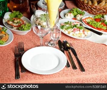 Restourant&rsquo;s table prepared for celebrating event