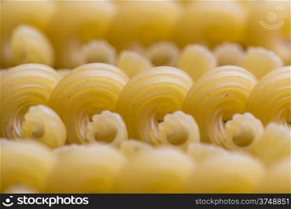 ribbed dry yellow macaroni with seriated line