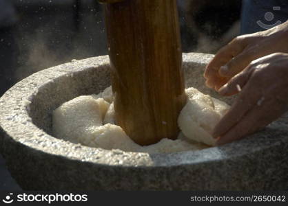 Rice cake making