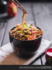 rice noodles with chicken vegetables