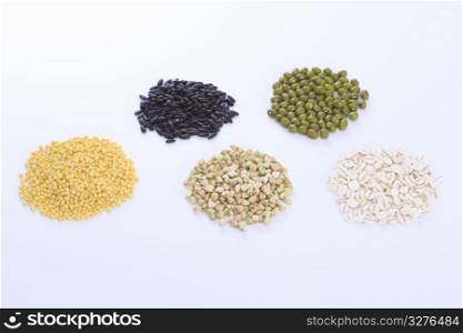 Rice of staple grains