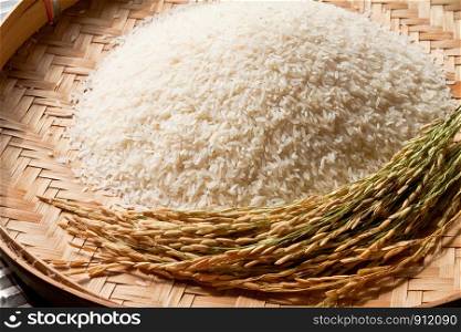 rice on threshing basket