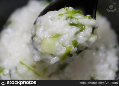Rice porridge with seven spring herbs