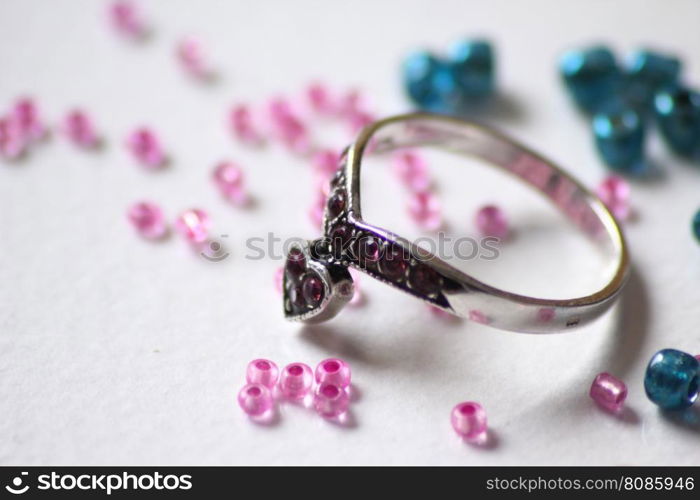 Ring with pearls