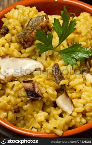 risotto with saffron and mushrooms