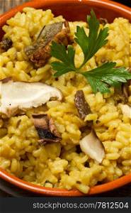 risotto with saffron and mushrooms