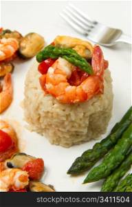 risotto with shrimp, mussels and asparagus