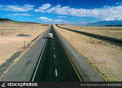 Roads & highway traffic in New Mexico