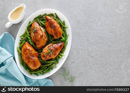 Roasted chicken breast with green beans, boiled mashed potatoes and gravy