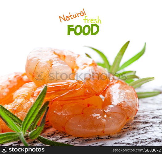 Roasted tails of shrimps with fresh rosemary