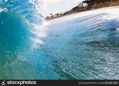 Rolling ocean wave, Encinitas, California, USA