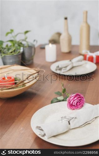 romantic arrangement dinner with rose