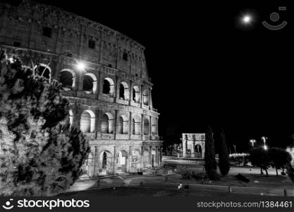 Rome&rsquo;s circus Coliseum, illuminated at night