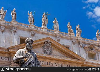 Rome. Sculptures of the Vatican.. Statues on the roof and gallery of St. Peter&rsquo;s Cathedral in the Vatican. Rome. Italy.