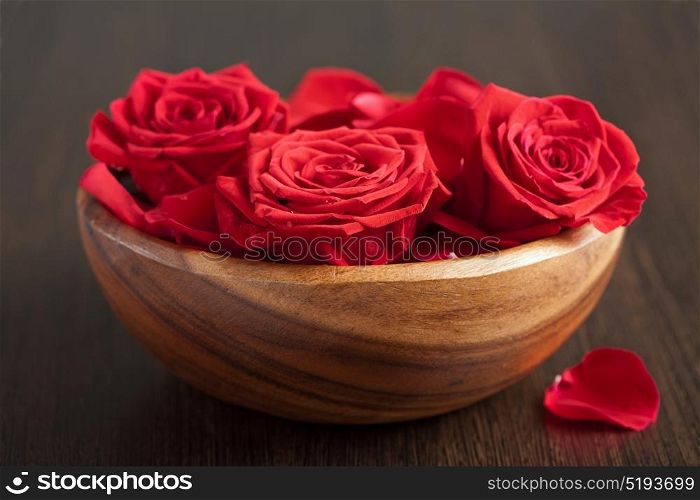roses in bowl