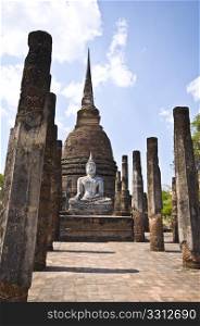 ruin of Wat Sa Si in Sukhothai