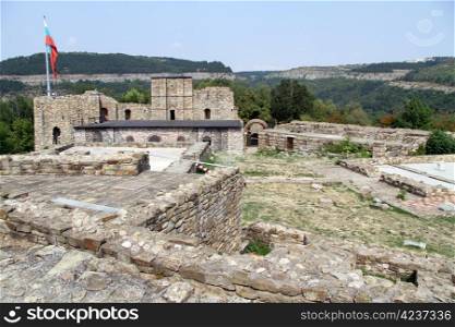 Ruins of king&rsquo;s palace in Tsatevets fortress in Veliko Tirnovo, Bulgaria