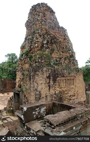 Ruins of old temple Banteay Samre in Angkor Wat, Cambodia
