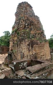 Ruins of old temple Banteay Samre in Angkor Wat, Cambodia