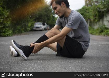 Runner are Ankle injury when Running for exercise,People sport healthy