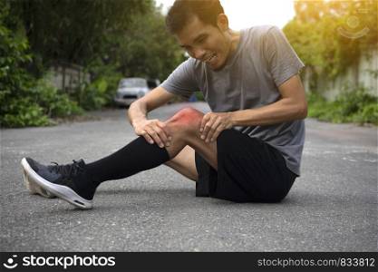 Runner Knee Pain when Running,People Sport Healthy