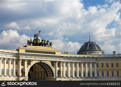 Russia, Saint Petersburg, palace square, Arch of General Army Staff Building