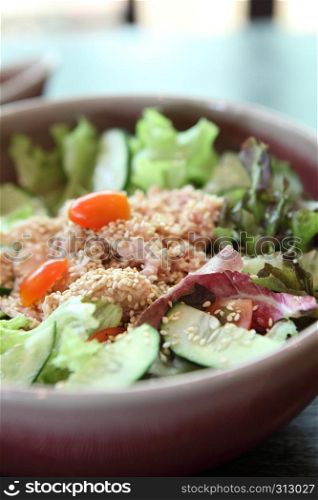 Salad japanese style with tuna