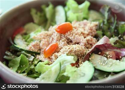 Salad japanese style with tuna
