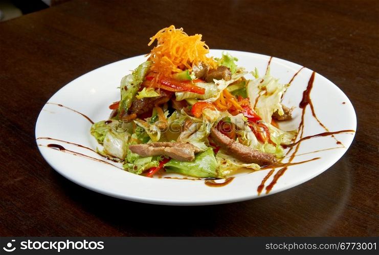 Salad with beef and vegetable. close up