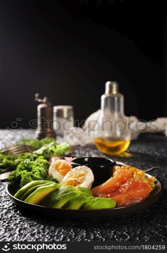 salad with eel rice chicken vegetables, diet salad