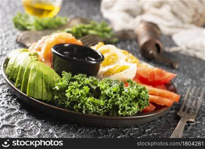 salad with eel rice chicken vegetables, diet salad