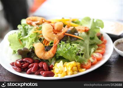salad with fried shrimp