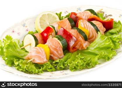 salmon kebab with zucchini and peppers