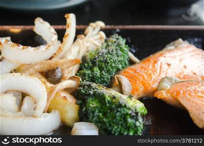 salmon steak with mix vegetable