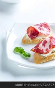 Sandwiches with cream cheese and ham