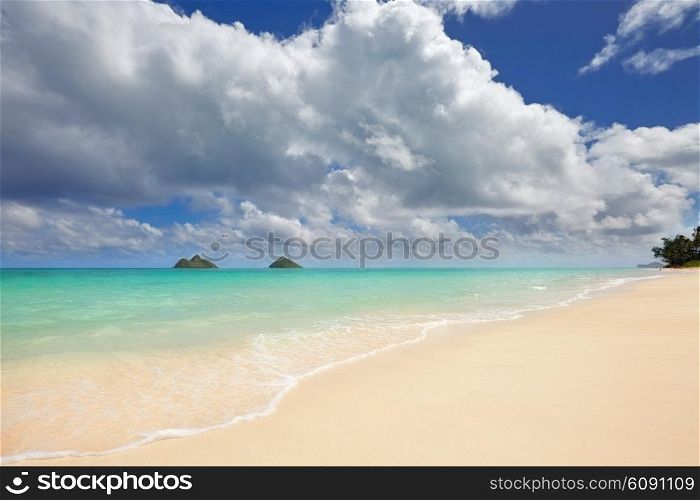 sandy Lanikai Beach and Mokulua Islands, Kailua, O&amp;#39;ahu, Hawai&amp;#39;i