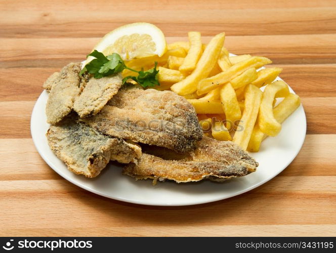 sardines fried with chips