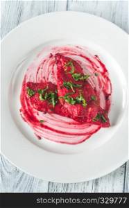 Scaloppini - chicken with beetroot sauce