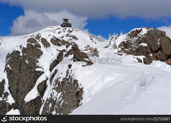 Scene from the Mt Washburn trail, Yellowstone National Park, covered in snow