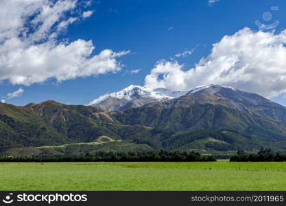 Scenic view of the countryside around Mount Hutt in New Zealand