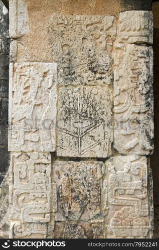 Scenic views of Chichen Itza Maya ruins on Yukatan Peninsula, Mexico.