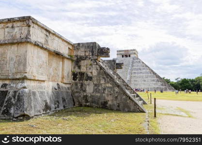 Scenic views of Chichen Itza Maya ruins on Yukatan Peninsula, Mexico.