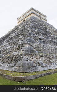 Scenic views of Chichen Itza Maya ruins on Yukatan Peninsula, Mexico.