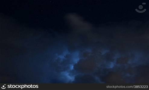Schwerer Gewittersturm bei Nacht im Zeitraffer - Bad thunderstorm with a lot of lightning over Miami, FL USA.